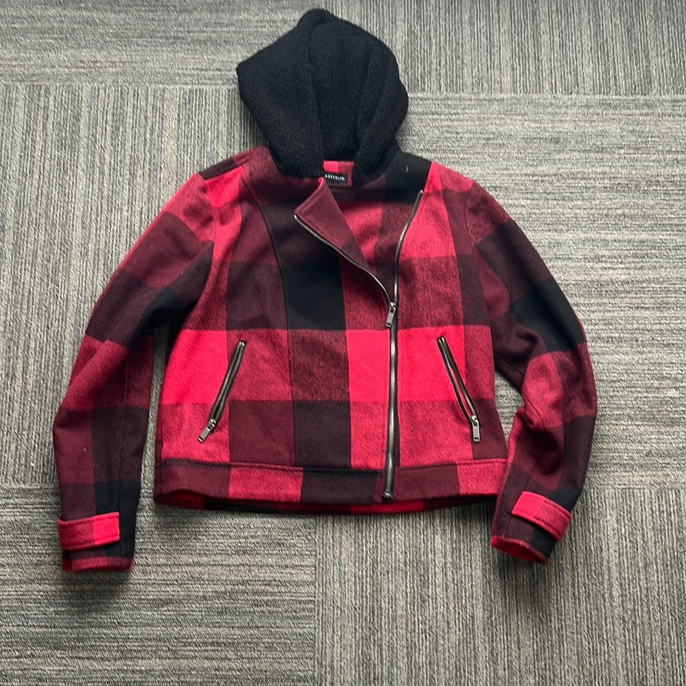 Trendy red and black checkered zip up jacket with hood